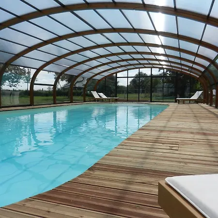 Le Des Trois Vaches Holiday home Brionne